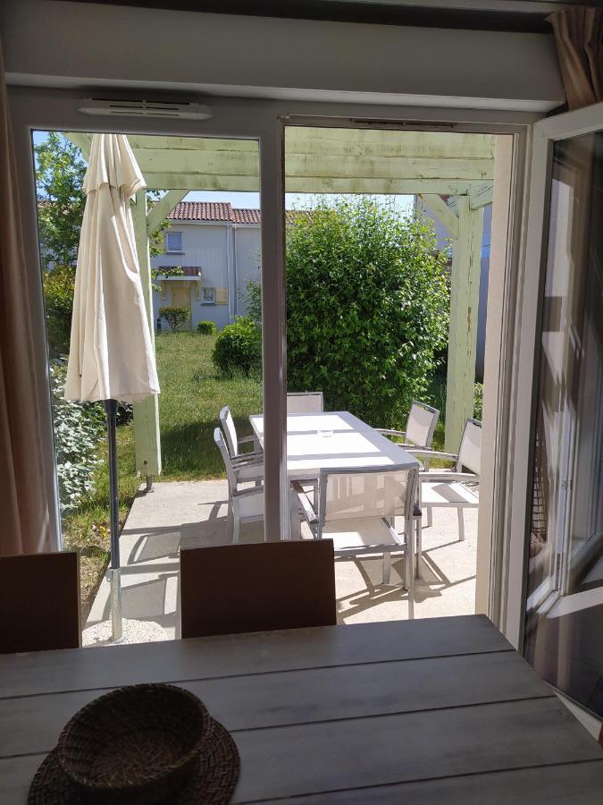Une Maisonnette Vendeenne, Avec Acces Piscine Saint-Hilaire-de-Talmont ภายนอก รูปภาพ